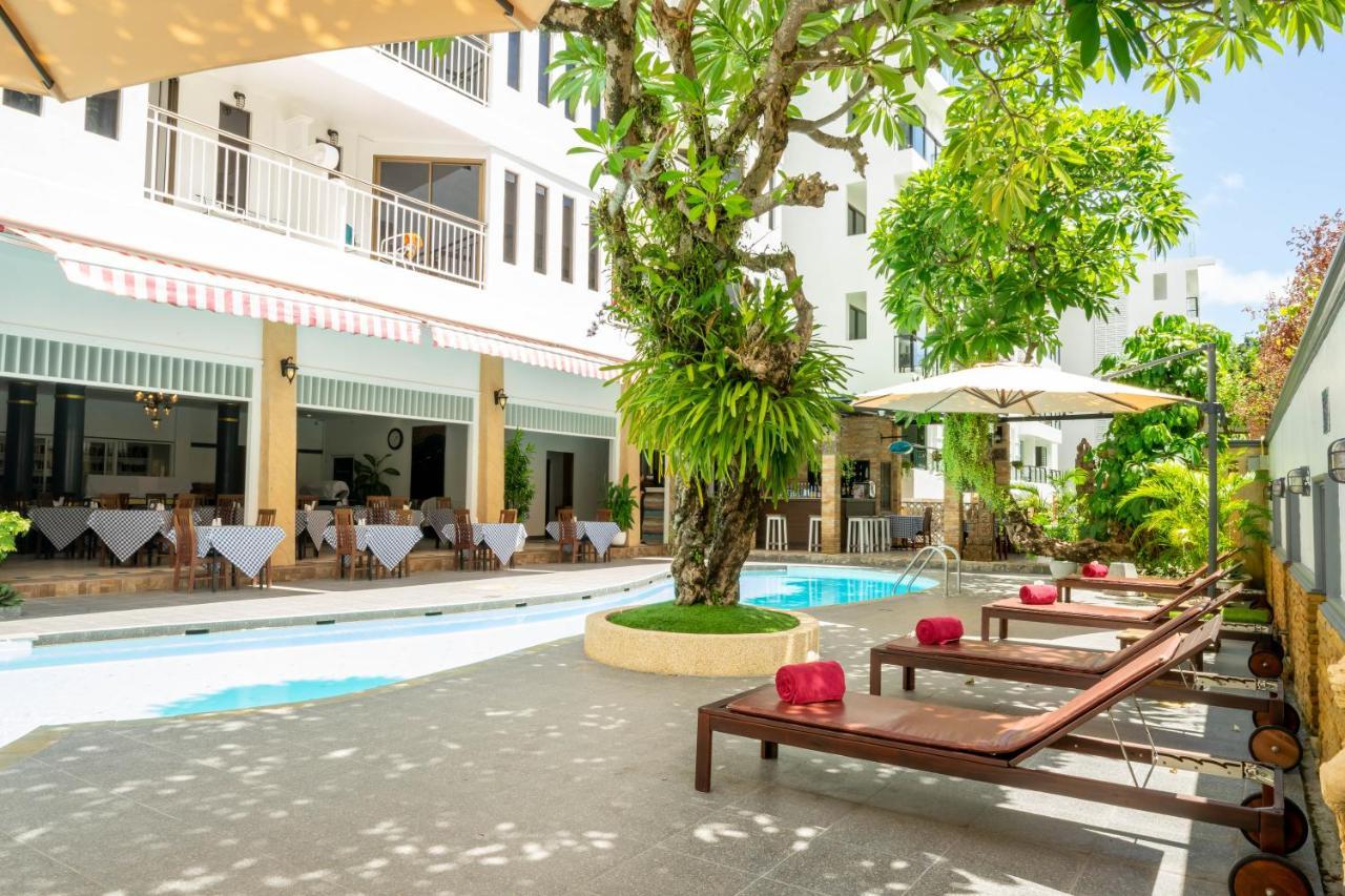 La Vintage Resort Patong Exterior foto